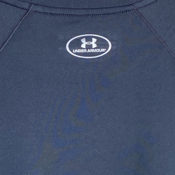 Women’s Under Armor Small Black Long Sleeve Heatgear Top - Picture 4 of 4